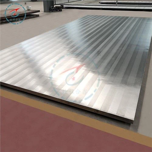 Pjanċa Kompost ta' l-Azzar miksi b'nikil